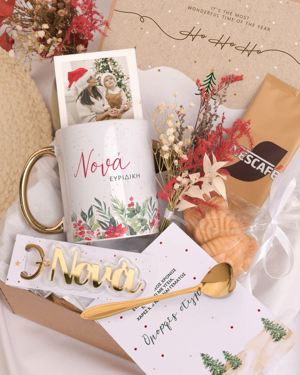 Red Flowers - Christmas Gold Gift Box - GOTShirts